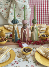 Cargar imagen en el visor de la galería, Candelabros Reyes Magos a pie - pastel