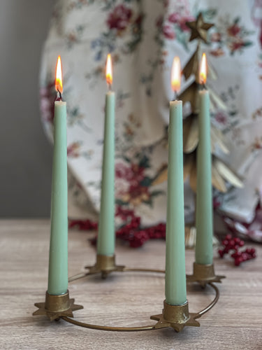 Corona de adviento estrellas y velas