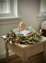 Cargar imagen en el visor de la galería, Niño Jesús ~ vichy verde agua